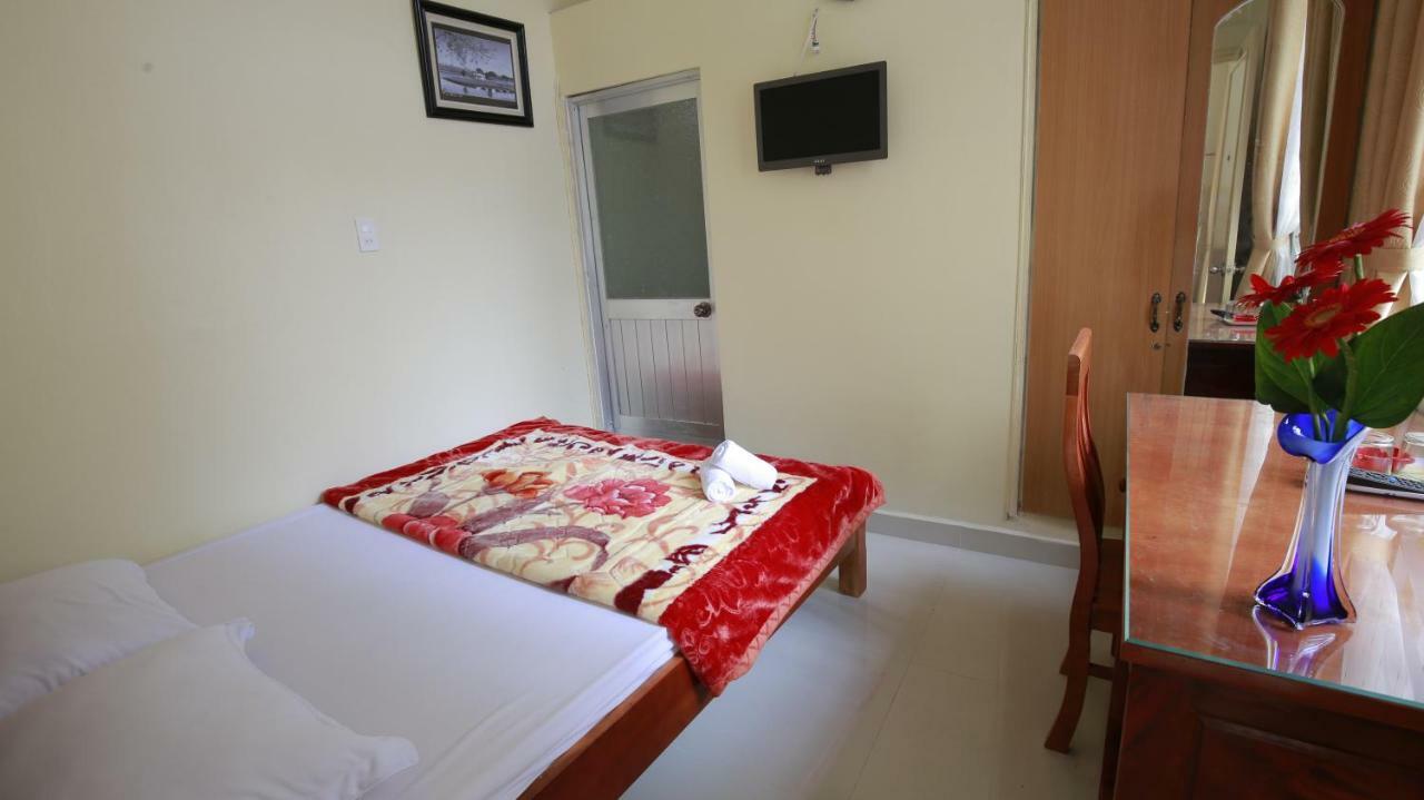 Binh Dao Hotel - Khach San Ngay Trung Tam Gia Re Dalat Exteriör bild